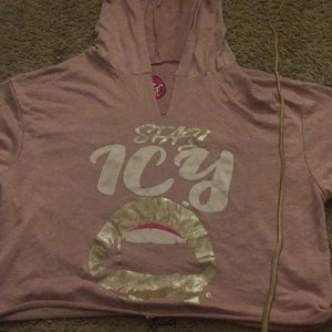 Im selling a crop top